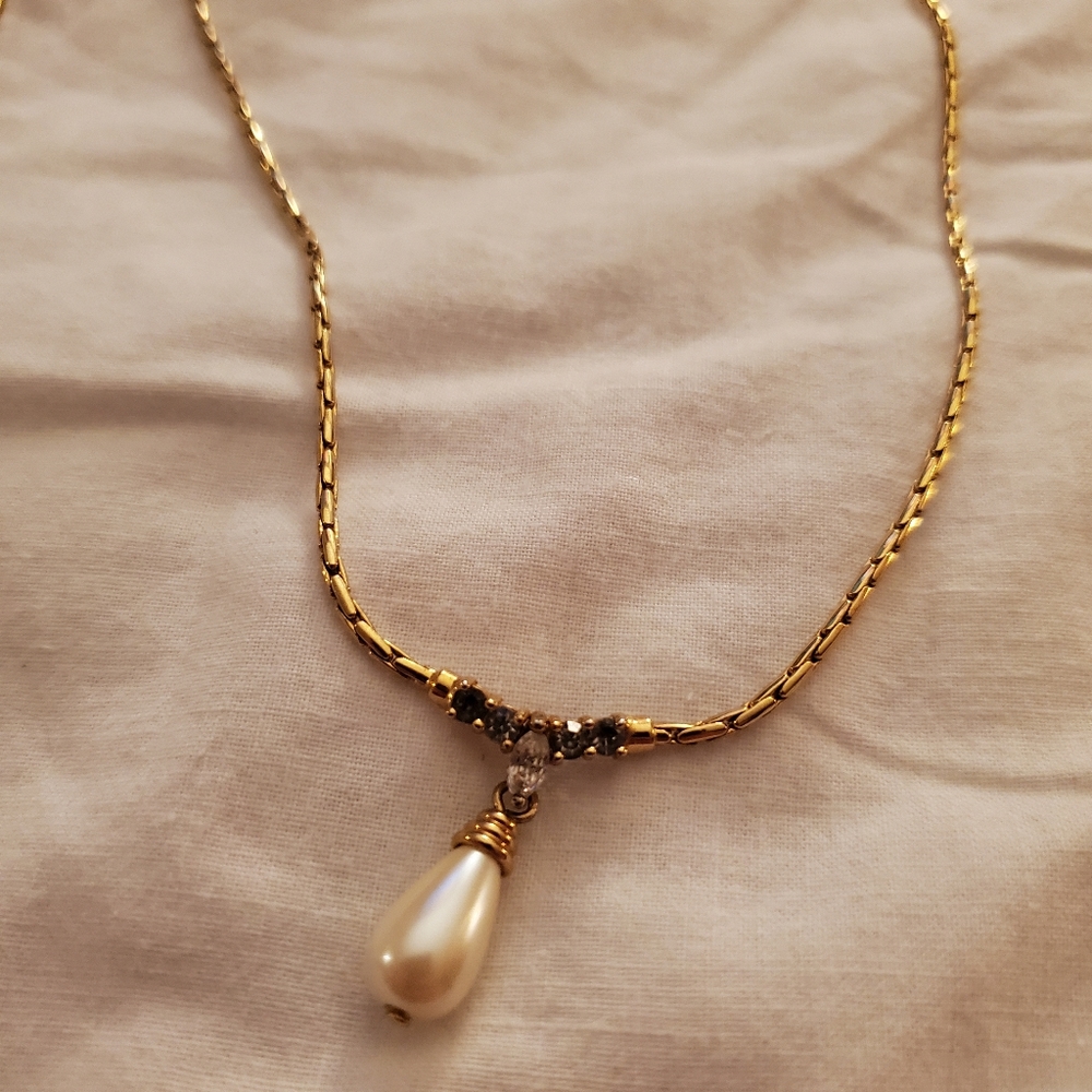 Jewelry bundle - Picture 2 of 4